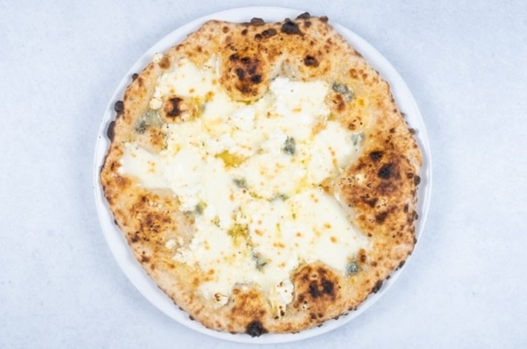 ピザ　マンマミーア