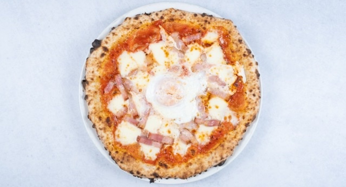 ピザ　マンマミーア