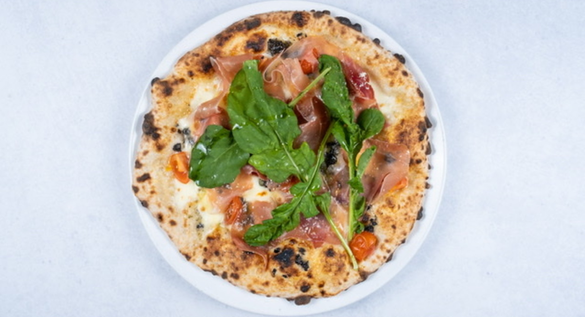 ピザ　マンマミーア